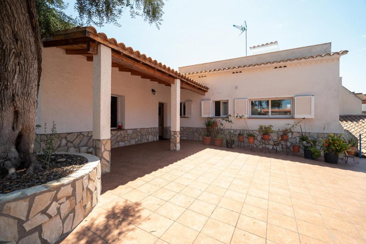 Villa Auba Lloret Lloret de Mar Exterior photo